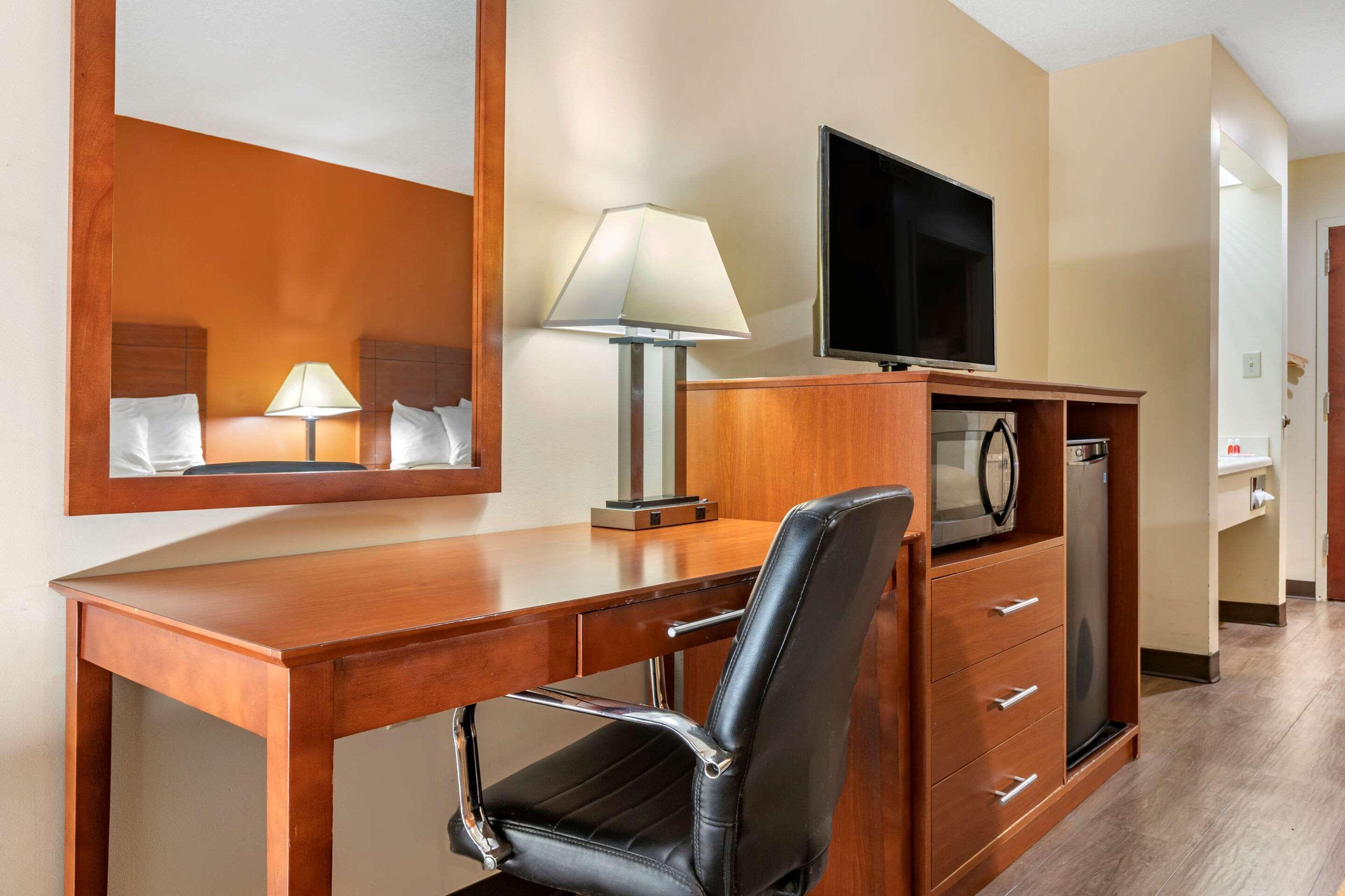 Econo Lodge St. Stephen Zewnętrze zdjęcie