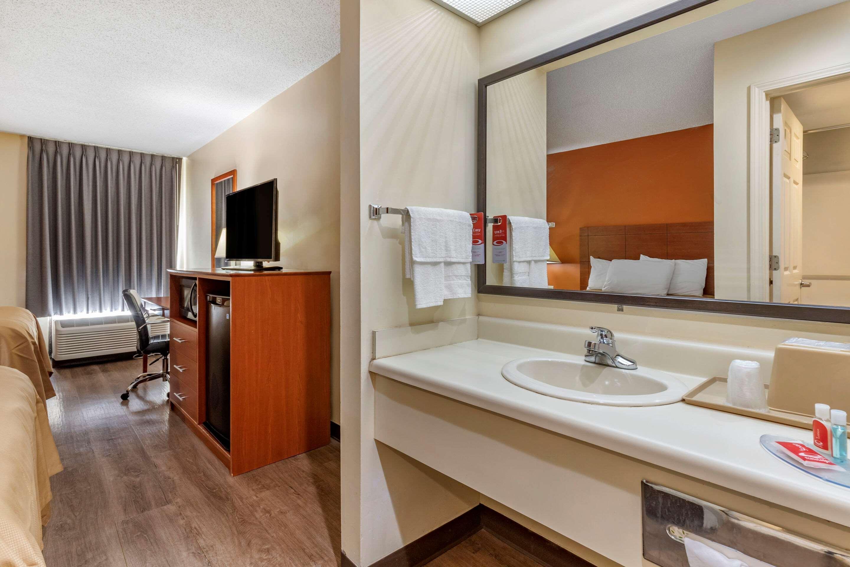 Econo Lodge St. Stephen Zewnętrze zdjęcie