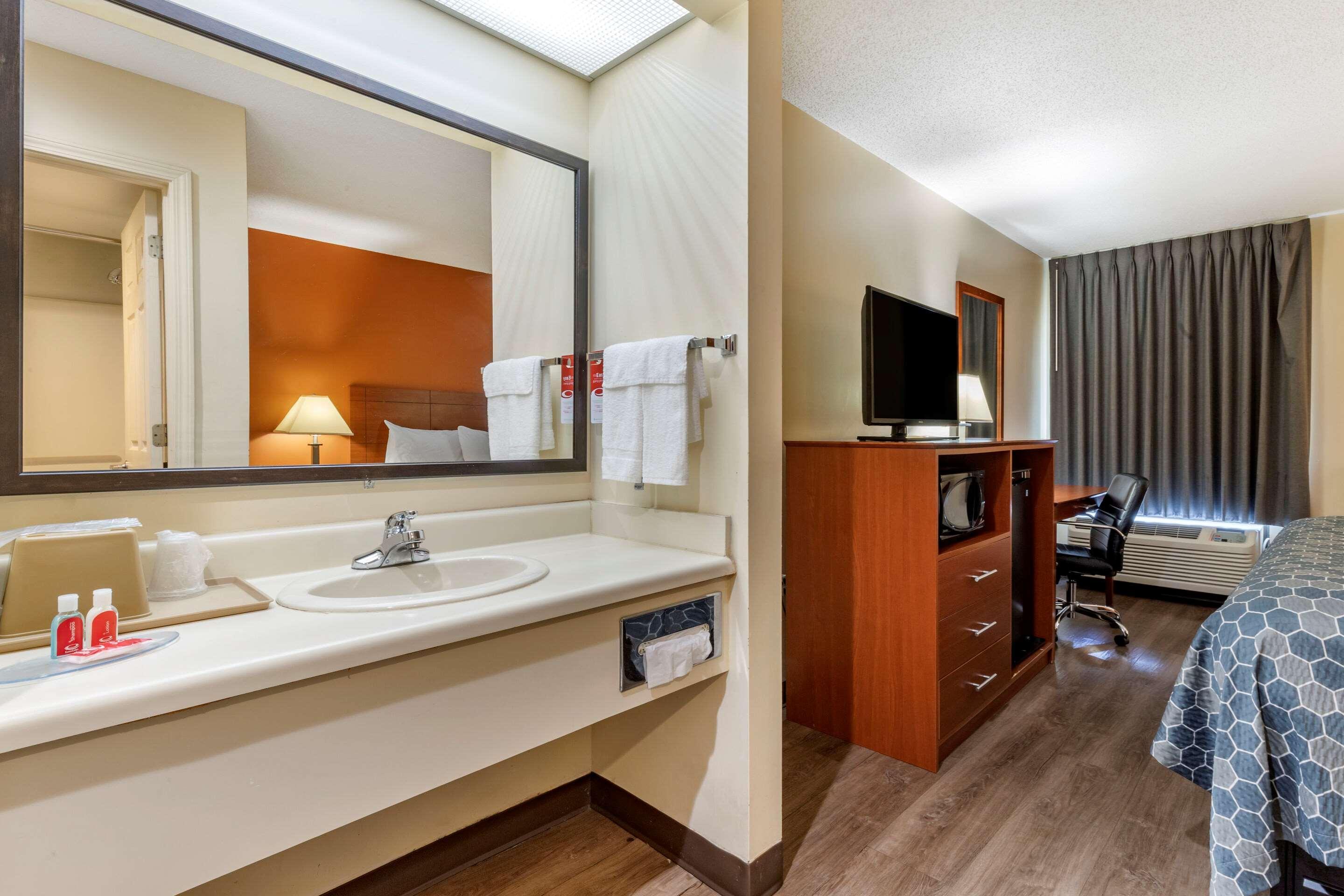 Econo Lodge St. Stephen Zewnętrze zdjęcie