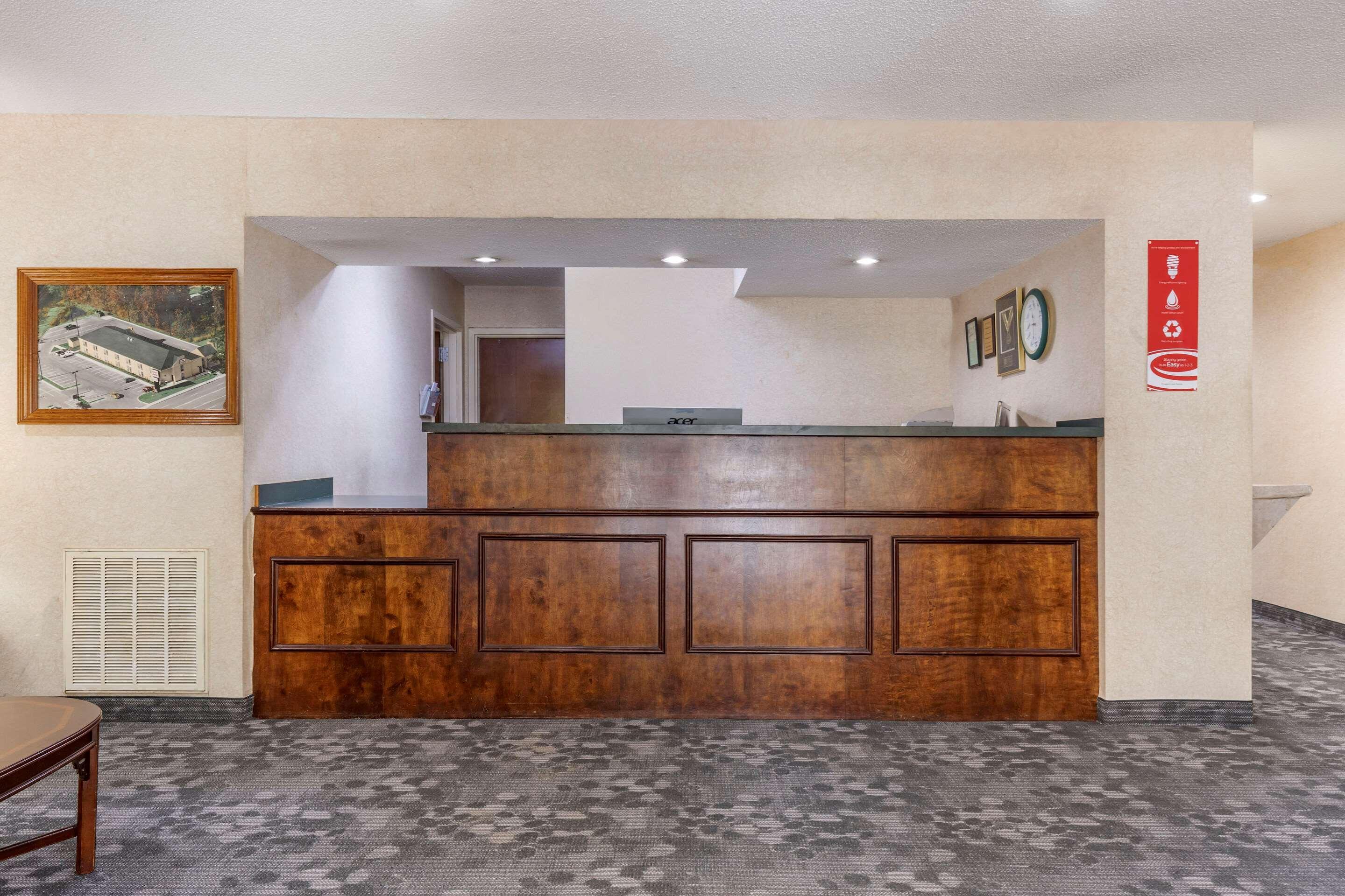 Econo Lodge St. Stephen Zewnętrze zdjęcie