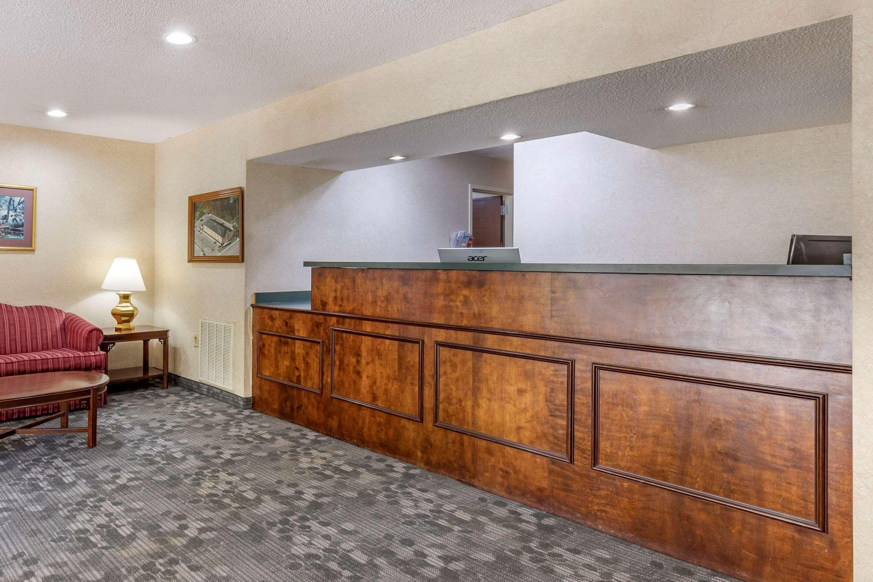Econo Lodge St. Stephen Zewnętrze zdjęcie