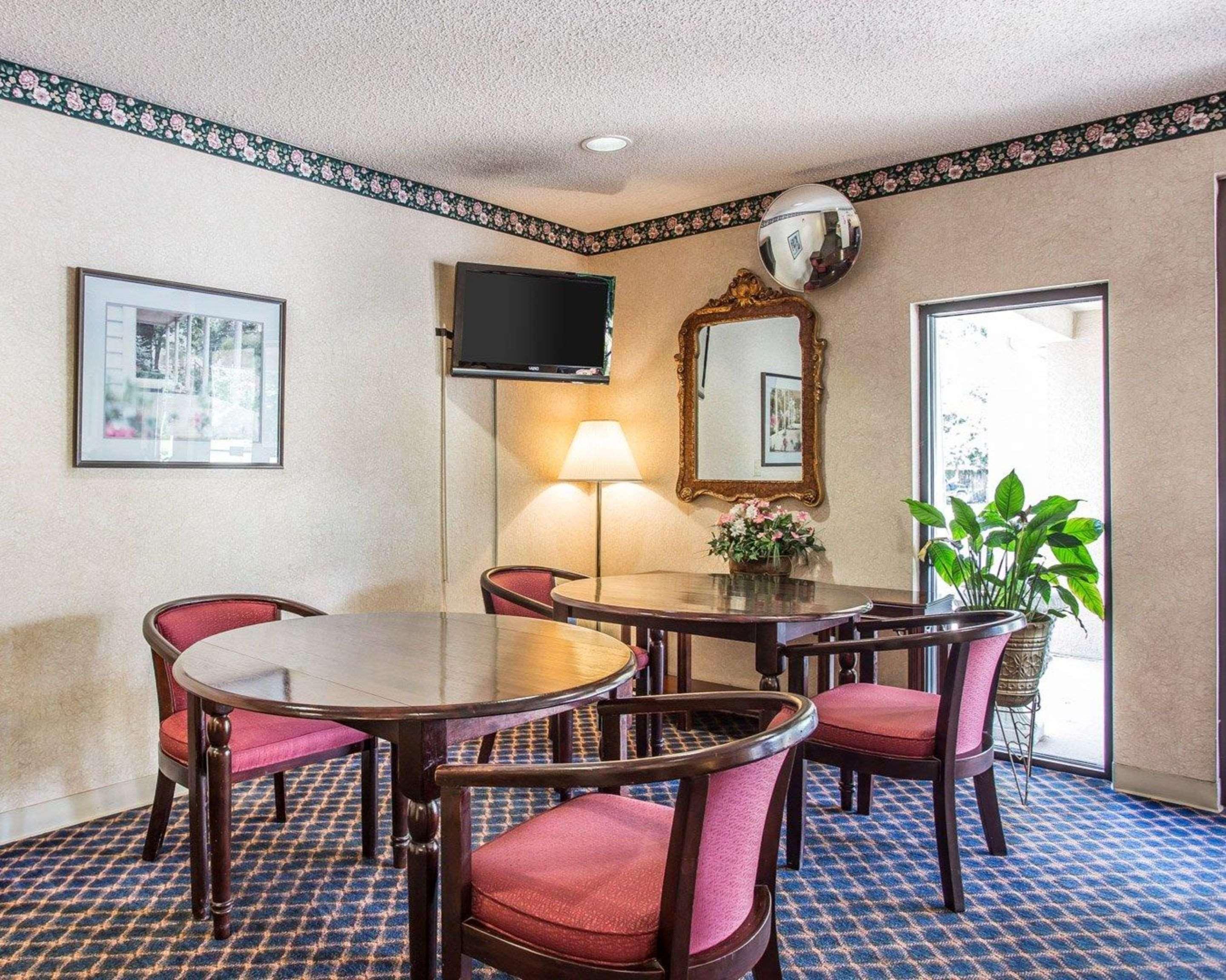 Econo Lodge St. Stephen Zewnętrze zdjęcie
